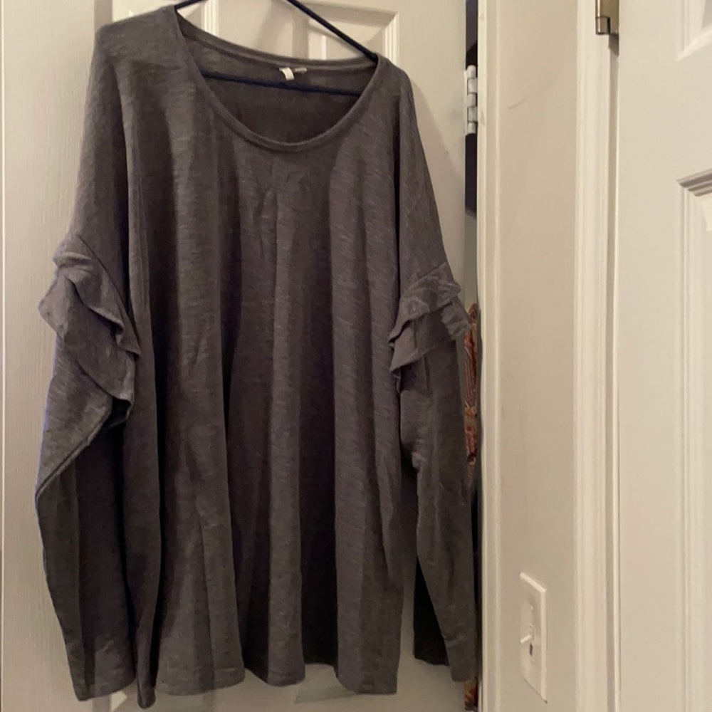 Women’s plus size top